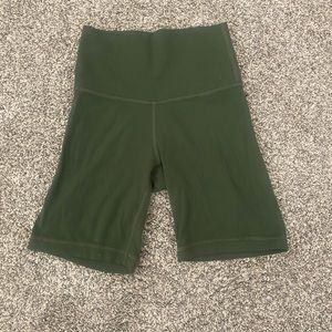 Aritzia TNA butter biker shorts